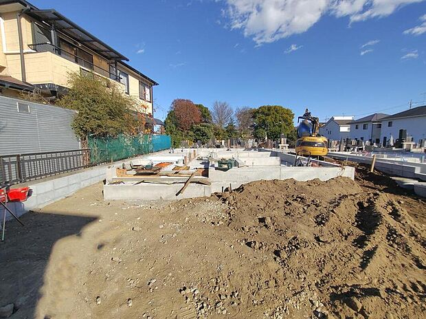 ご予約をいただければ、平日や夜間でもご案内は可能です。お仕事の形態が多様化しておりますので、決まったお時間では中々身動きが取れないお客様も多いかと思います。お気軽にお申し出ください。