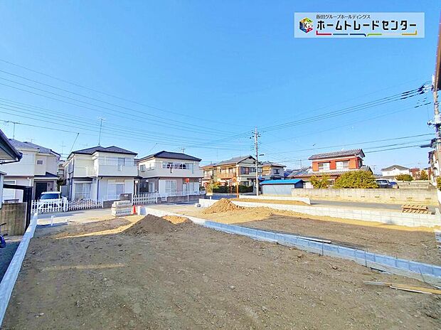 空が広く大きく感じる安らぎ溢れる住環境です。毎日、早く帰りたくなるお住まいになりそうです。