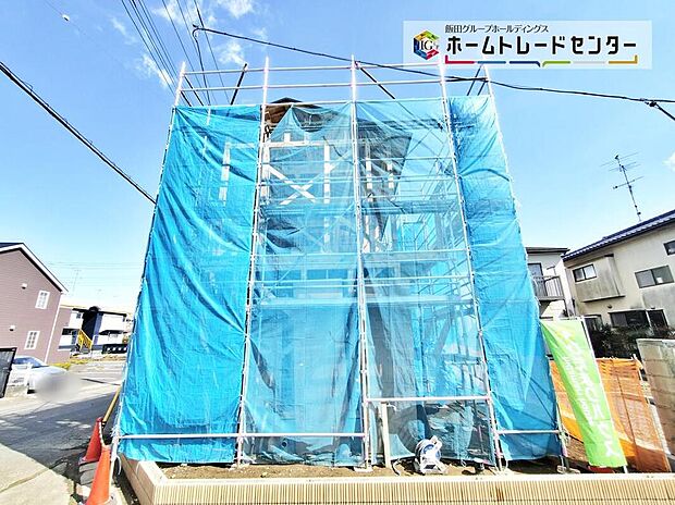 【2026年3月撮影】敷地面積56坪超！
一戸建ての大きなメリットは、「自分の土地」を自由に使えること。好きなペットが飼えるほか、ガーデニングやＤＩＹ、車やバイクの手入れなど様々な趣味を楽しめます♪