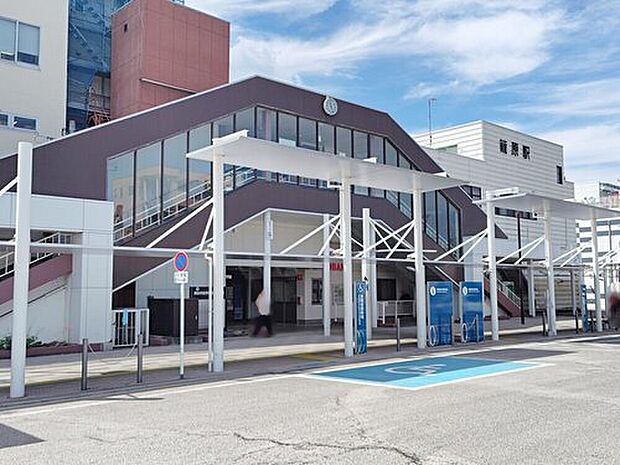 JR高崎線「籠原」駅まで徒歩17分、自転車で6分