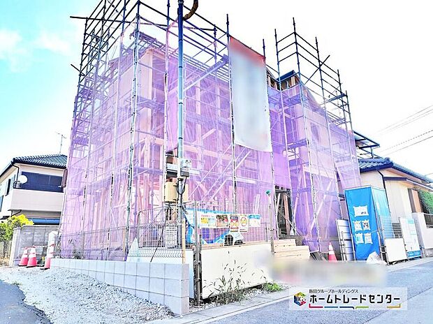 ご予約をいただければ、もちろん平日や夜間でもご案内は可能です。お仕事の形態が多様化しておりますので、決まったお時間では中々身動きが取れないお客様も多いかと思います。お気軽にお申し出ください。