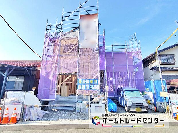 ご予約をいただければ、もちろん平日や夜間でもご案内は可能です。決まったお時間では中々身動きが取れないお客様も多いかと思います。お気軽にお申し出ください♪