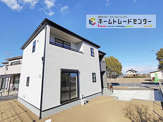 【現地外観写真】ご予約をいただければ、平日や夜間でもご案内は可能です。お仕事の形態が多様化しておりますので、決まったお時間では中々身動きが取れないお客様も多いかと思います。お気軽にお申し出ください！