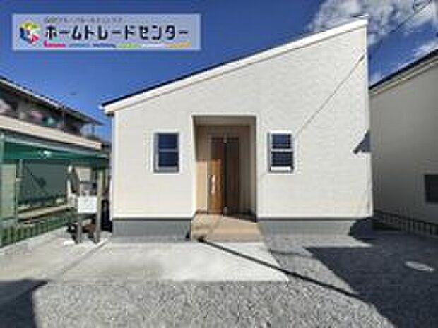 【現地外観写真】☆3号棟☆閑静な住宅街は落ち着いた新生活を送るのにぴったりです♪ これだけではない魅力が、現地できっと見つかる!お問合せをお待ちしております。お問い合わせ・資料のご請求などもお気軽にどうぞ。