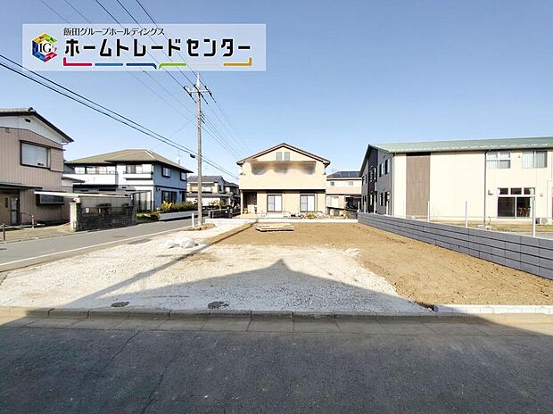 【現地外観写真】小学校まで徒歩10分の無理なく通学できる立地です。季節の変化を感じながら子育てが出来る自然に囲まれた住宅地でのびのびと新生活を始めてみませんか♪