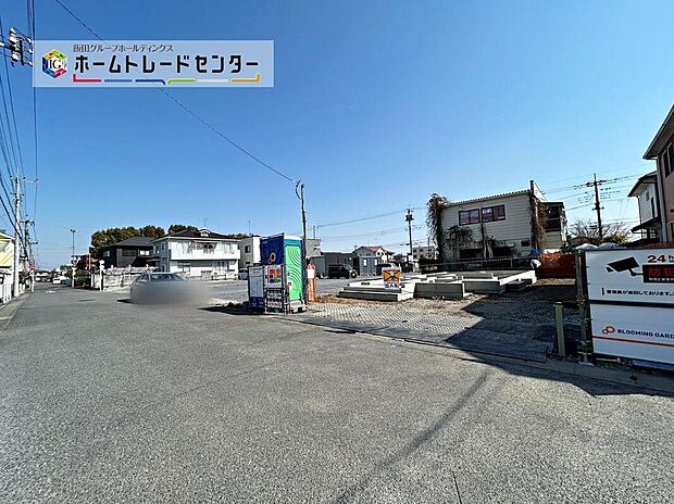 【前面道路含む現地写真】土日・平日やお仕事のお時間に合わせての夜間のご案内も実施しています。まずはお客様のご都合をお伺いさせて頂き、それに合う形で物件のご紹介をさせていただきます♪お気軽にお問い合わせください