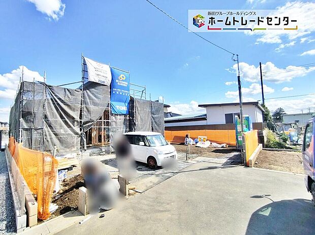 【前面道路含む現地写真】【2026年3月撮影】前面道路は車通りが少ないので、小さなお子様がいても安心♪お車の出し入れもラクラクです♪