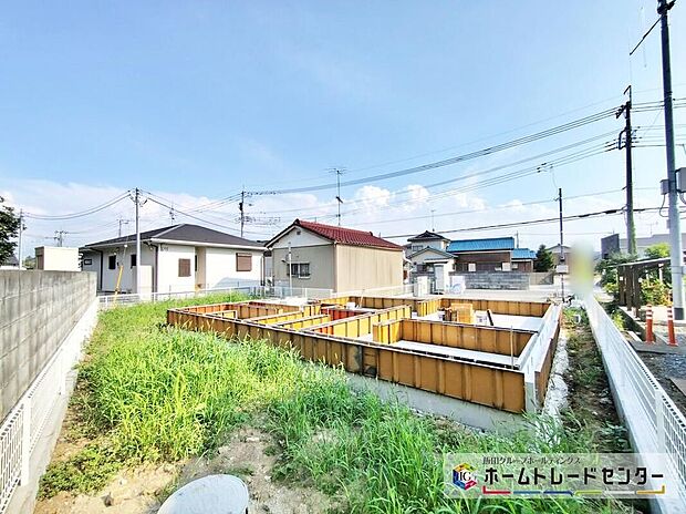 【現地外観写真】【２０２６年８月撮影】ご予約をいただければ、もちろん平日や夜間でもご案内は可能です。決まったお時間では中々身動きが取れないお客様も多いかと思います。お気軽にお申し出ください♪
