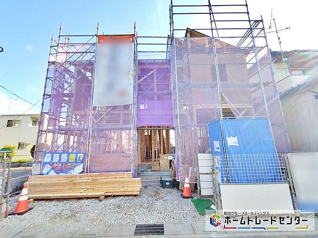 【現地外観写真】建物は安心できる耐震等級最高等級の住宅性能評価書付きです。震度7クラスの地震波を連続でかけても損傷無しとの実験結果も出ています。くつろげるわが家が、そのままご家族を守ってくれます。