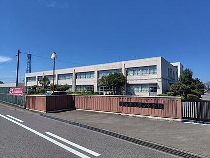 深谷市立深谷中学校 1400m(徒歩18分)