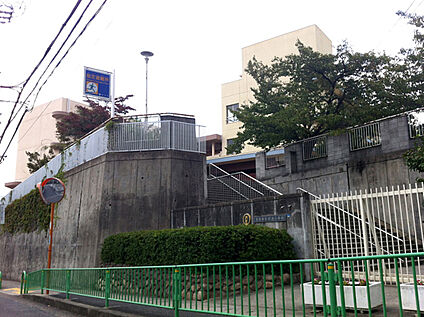 茨木市立沢池小学校 約650ｍ(徒歩約9分)