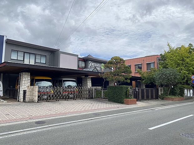 くすの木幼稚園(約726m)