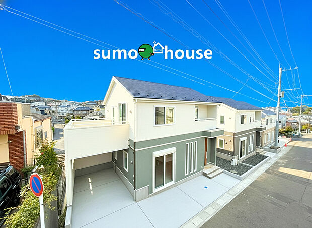 大切なご家族が集まるからこそＬＤＫはこだわりたいですよね！休日はおひさまの光をたっぷりと取りこめるリビングでゆったりと過ごしませんか？子供たちが元気に笑いながら走り回っている姿が目に浮かぶ空間です。