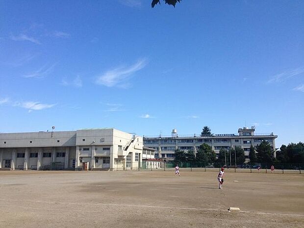 川崎市立稲田中学校（約2,100m）