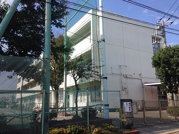 横浜市立市ケ尾中学校（約230m）