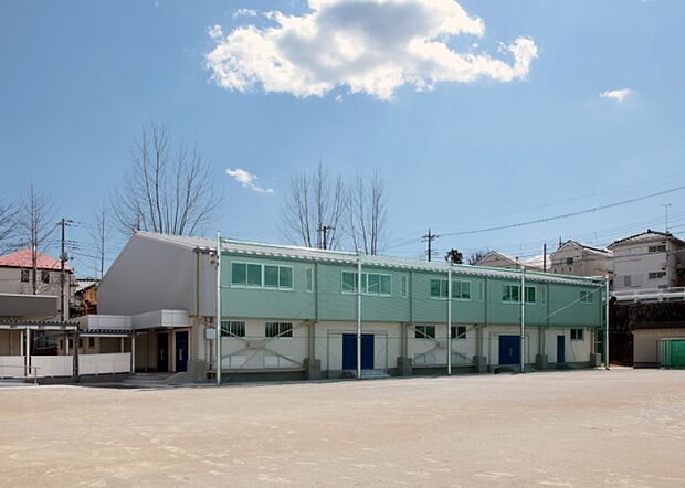 川崎市立西生田中学校（約240m）