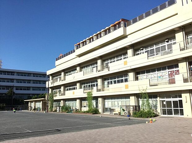 横浜市立富士見台小学校（約750m）