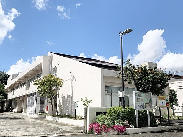 横浜市立高田中学校(約400m)