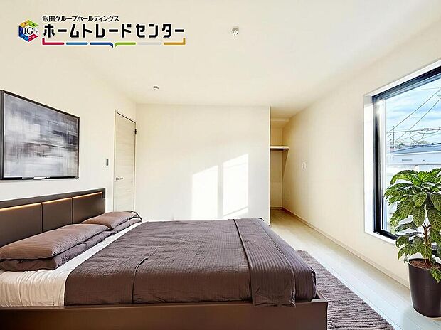 【バーチャルで家具配置】
居室のサッシにはペアガラスを採用、高い断熱性による省エネと結露対策に有効です。室内を快適な空間に代えてくれます。現地の通風や採光も実際にご確認下さいませ。