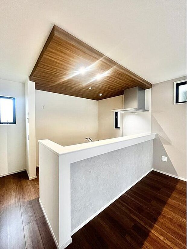 【【オープンカウンターキッチン】】キッチン廻りは壁を無くしてカフェスタイル♪おしゃれでキッチンにたつのも楽しくなりますね♪