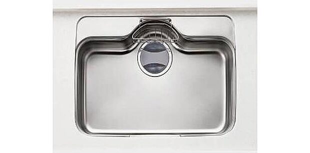 【ジャンボシンク】中華鍋なども洗いやすい大きなシンクは、ゆとりがあるので、使い勝手も良好です。