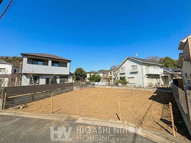 南西道路で陽当り良好な現地です！周辺環境や駅までのルートなど現地のご見学と合わせて、丁寧のご説明させていただきます。お気軽にお問合せください！