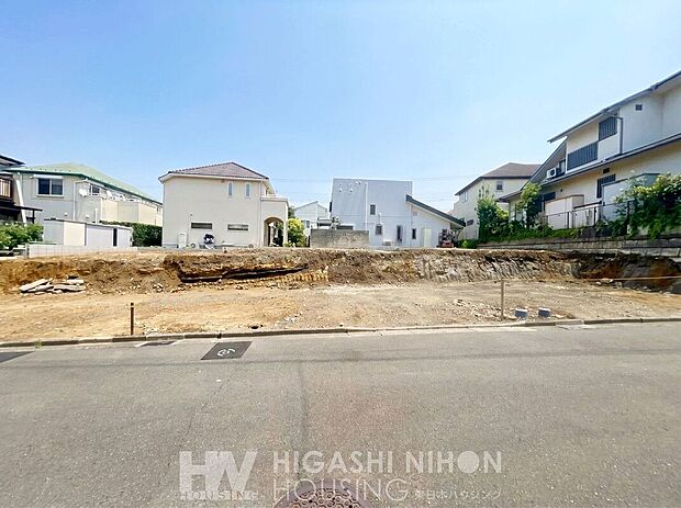 陽当りや通風・仕様設備や土地の大きさの比較など．．．また周辺環境や街並みの様子など、資料には掲載していない情報が現地にはたくさんございます。 是非お気軽にお問い合わせください。