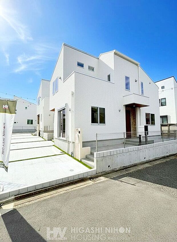 【外観】写真や資料だけでは伝わらない、現地ならではの魅力も丁寧にご案内いたします。実際に足を運んで、光や風、周辺環境の心地よさをぜひご体感ください。