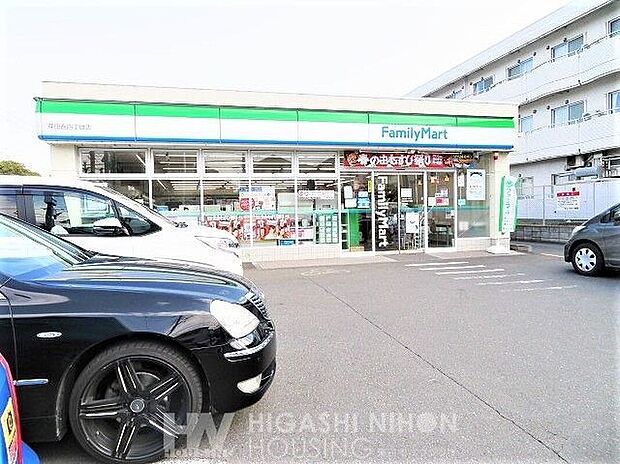 ファミリーマート荏田西四丁目店（約610m）