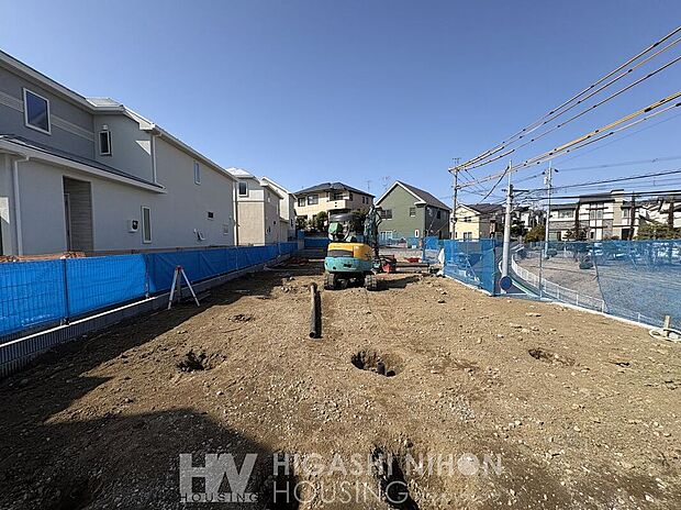 【外観】交通量が比較的少ないので、お子さまのいるご家庭でも安心です。大型車の通行があまりなく、騒音・振動が少ないため閑静で静かな環境となっております。