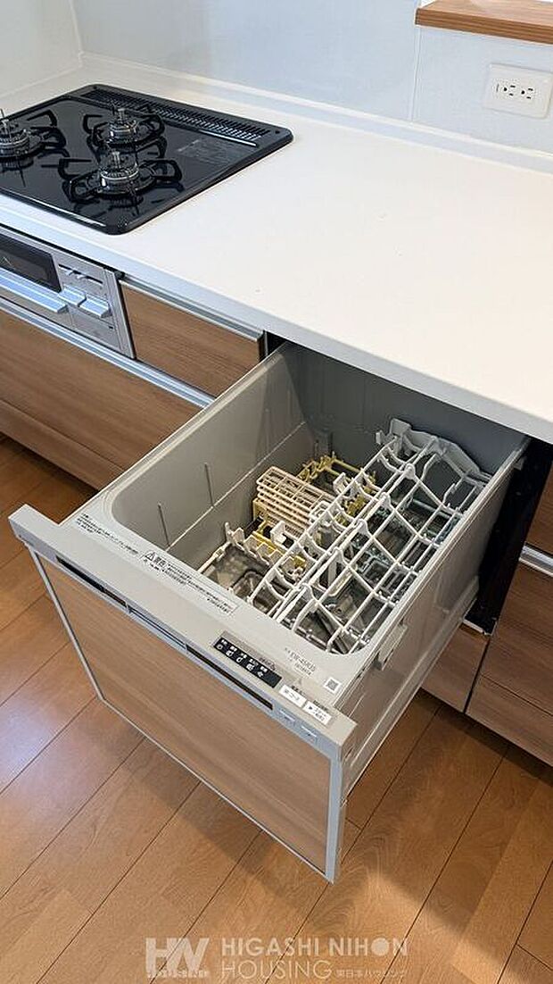 【その他設備】忙しい毎日をサポートする食器洗浄機付きキッチン。家事の負担を軽減し、家族との時間をゆったり過ごせます。清潔で快適な暮らしに最適です。