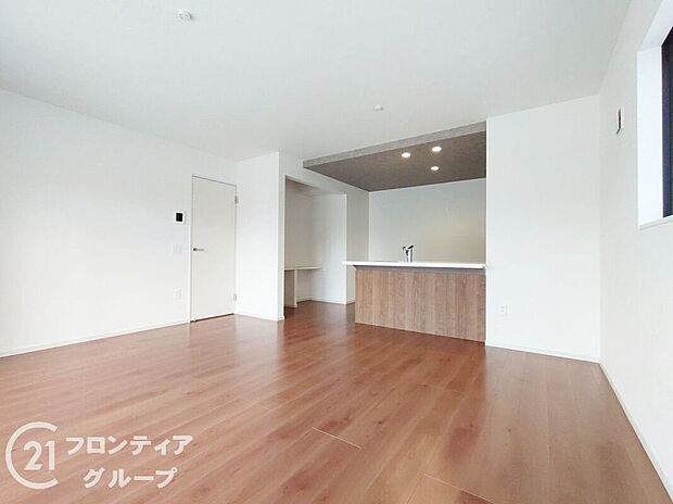 【リビング】多様化する住まいのお悩みを当社へお気軽にご相談下さい