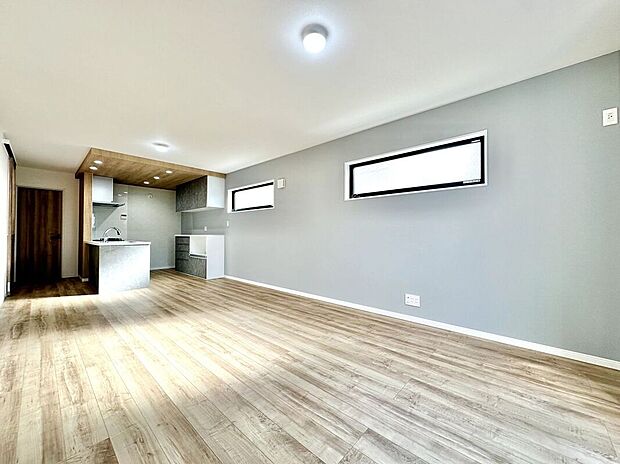 【リビング】センチュリー21加盟店の中で取引実績全国1位!数多くのお客様に選んでいただいているのには理由があります!資金計画から物件のカスタマイズまで、幅広いご提案が可能です。ぜひお問合せ下さい♪