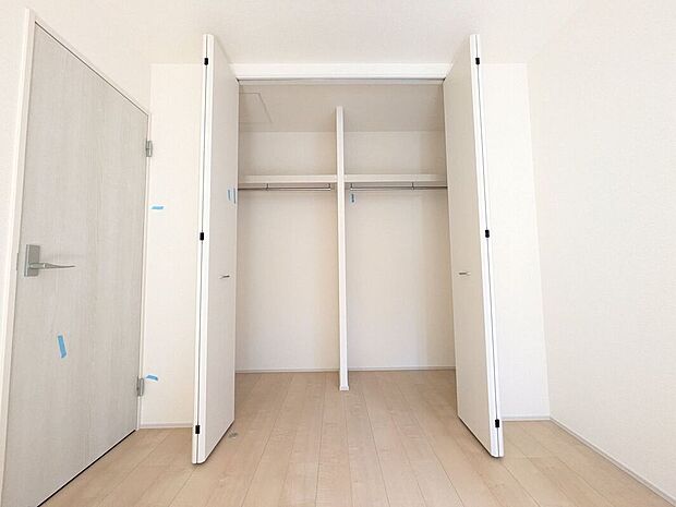 【収納】各室に収納スペ―スがありますのでお部屋スッキリ片付きますね