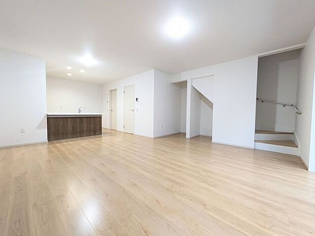 【リビング】多様化する住まいのお悩みを当社へお気軽にご相談下さい