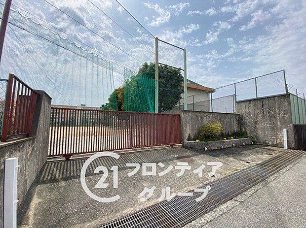 西宮市立平木中学校(約100m)