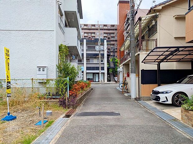 【前面道路含む外観】【現地前道】センチュリーグループにて全国規模の表彰経験多数あり!当社が自信をもってお客様にピッタリの物件をご提案いたします【不動産のプロにお任せください!】