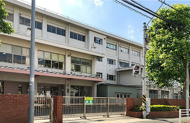 横浜市立瀬谷さくら小学校（約680m・徒歩9分）