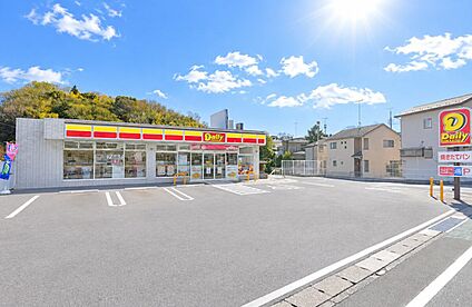 デイリーヤマザキ麻生高石店 400ｍ(徒歩5分)