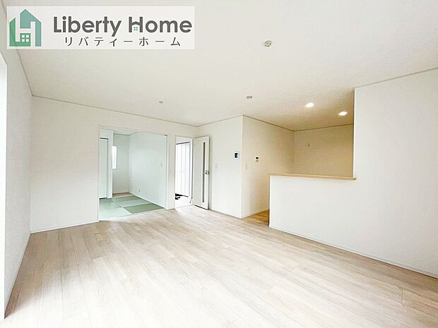 【リビングダイニング】【1号棟】