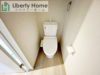 トイレ　(4号棟)