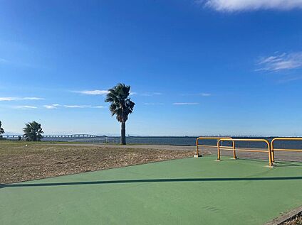 金田さざなみ公園 1400m(車５分)