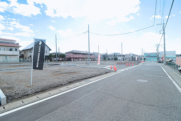 【現地写真】高低差の少ないので外構費用なども抑えやすいです。現地を見ながら費用などもご説明いたします。