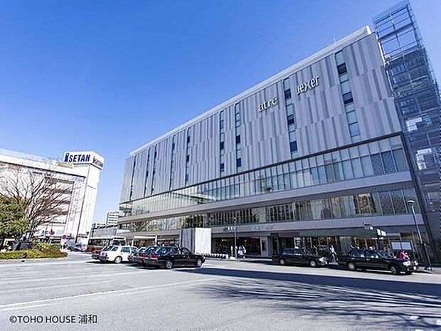 浦和駅まで1120m 交通アクセスの中心として、京浜東北線・高崎線・宇都宮線・湘南新宿ライン・東京上野ラインが発着。平成30年には浦和駅西口ビル部分「浦和アトレWest Area」が開業。