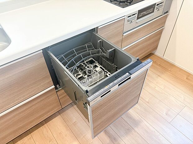 【【ビルトイン食器洗浄乾燥機】】食器洗いのわずらわしさから開放してくれる嬉しい設備。