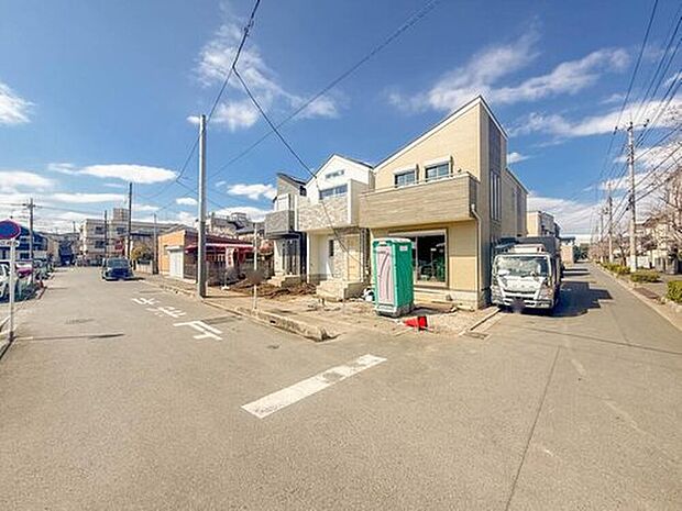【D号棟【前面道路幅員7.73m】】車の通行が少ないので、静かな住環境を維持することができます。