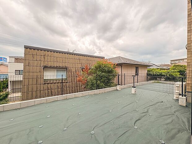 【【庭】】庭がある戸建てに住む楽しみのひとつは、自分たちの好みに合わせて、家庭菜園や庭づくりができることでしょう。自由自在に庭をコーディネートしてみませんか!