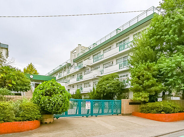 さいたま市立栄和小学校(約950m・徒歩12分)