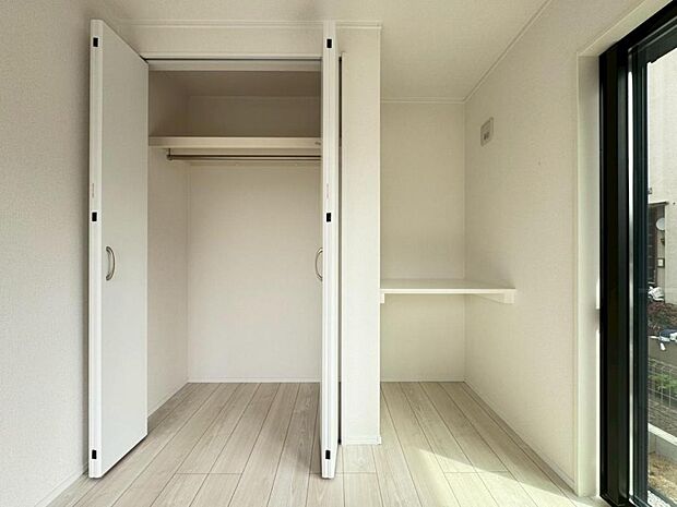 住空間をすっきりと保てるよう、全室に収納を設置しております。居住スペースを綺麗に無駄なく使用頂けます。