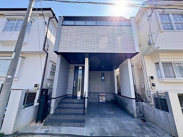 【外観】木造２階建て設計、４ＬＤＫ＋ロフト＋カースペース。暮らしを豊かにサポートする仕様設備や広々としたキッチンなど魅力が詰まったお住まいです。